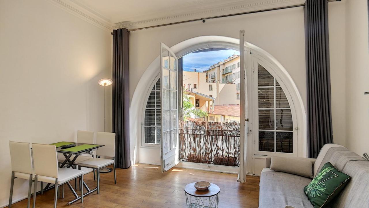 Atypique Studio Port De Nice Apartment Exterior foto